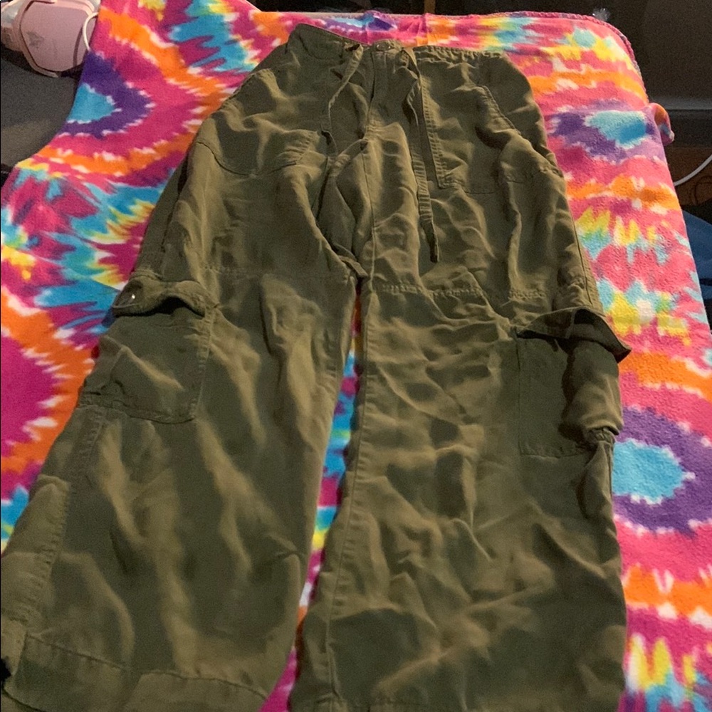 Old Navy Olive Cargo Pants